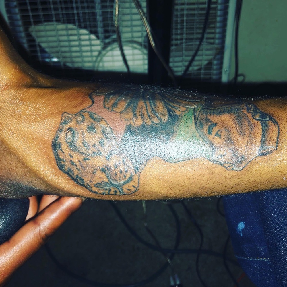 Tattoos - Picture 4 of 16
